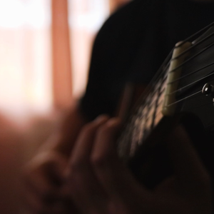 被大公马操逼内射
